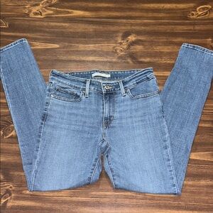 Levi’s Classic Blue Women's Jeans size 28